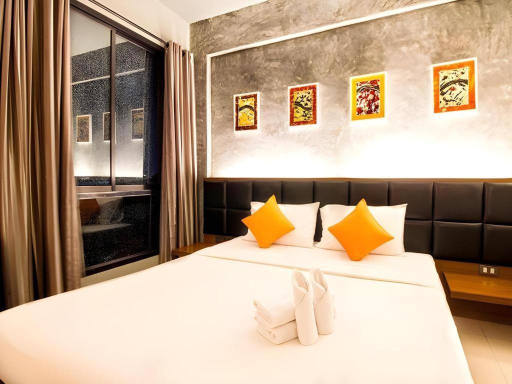 B2 Thippanate Boutique & Budget Hotel Chiang Mai Bagian luar foto