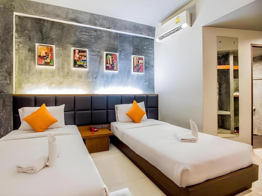 B2 Thippanate Boutique & Budget Hotel Chiang Mai Bagian luar foto