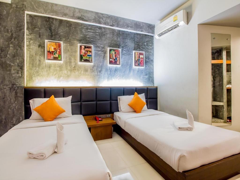 B2 Thippanate Boutique & Budget Hotel Chiang Mai Bagian luar foto