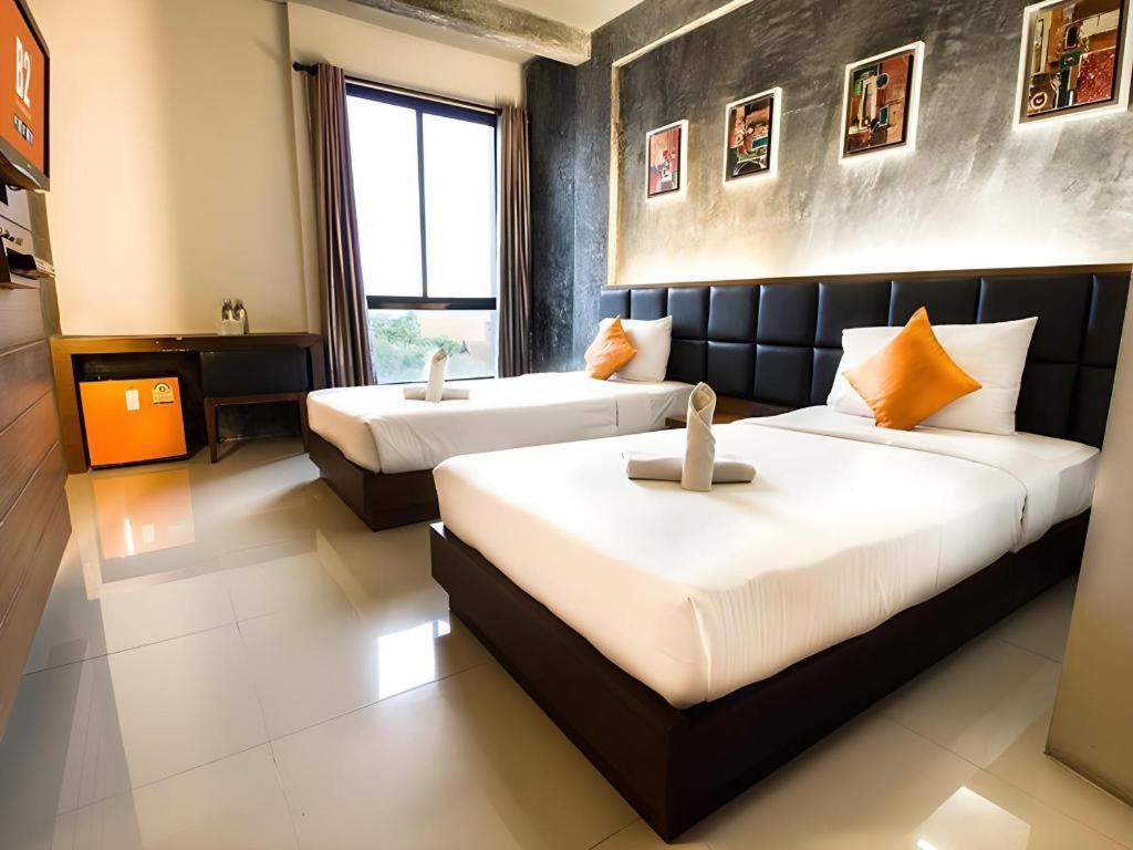 B2 Thippanate Boutique & Budget Hotel Chiang Mai Bagian luar foto