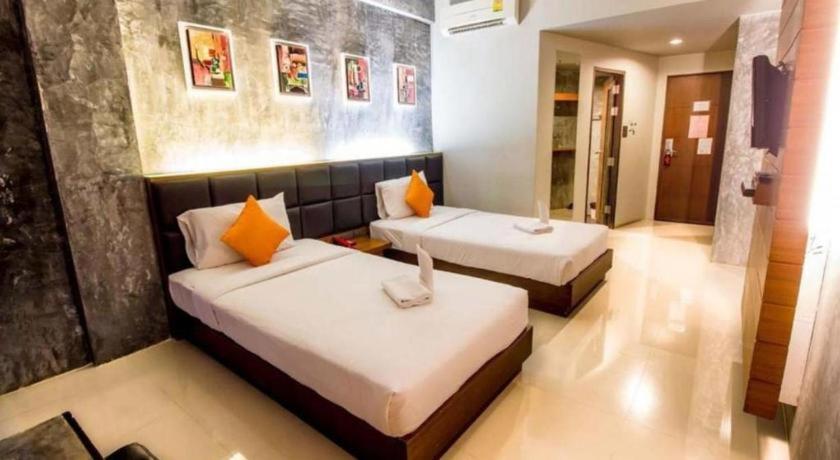 B2 Thippanate Boutique & Budget Hotel Chiang Mai Bagian luar foto