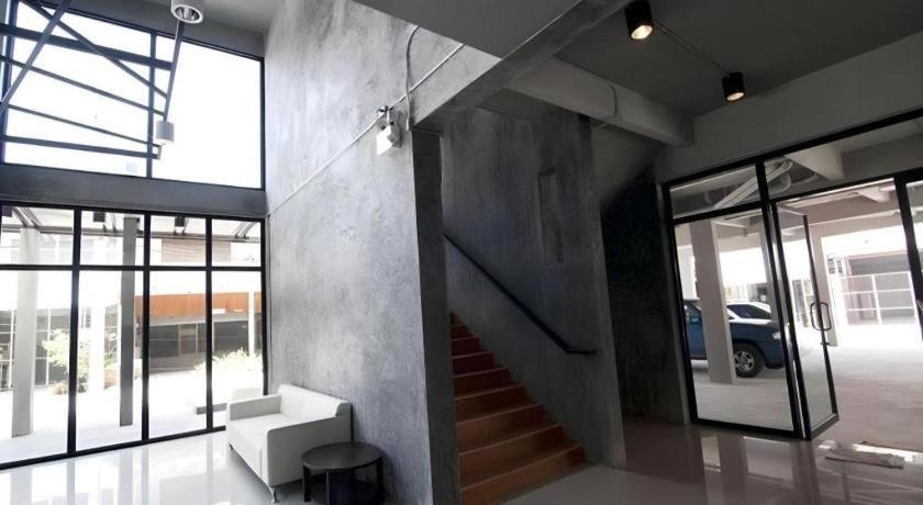 B2 Thippanate Boutique & Budget Hotel Chiang Mai Bagian luar foto