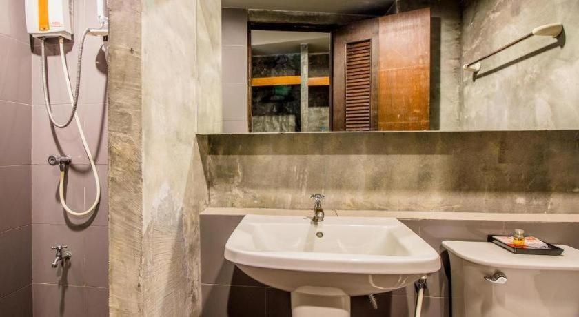 B2 Thippanate Boutique & Budget Hotel Chiang Mai Bagian luar foto