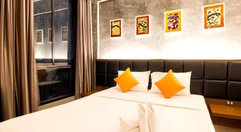 B2 Thippanate Boutique & Budget Hotel Chiang Mai Bagian luar foto