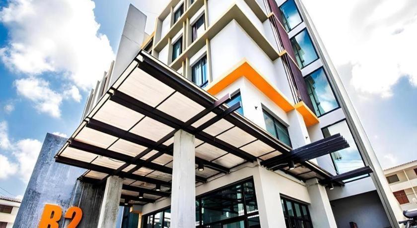 B2 Thippanate Boutique & Budget Hotel Chiang Mai Bagian luar foto