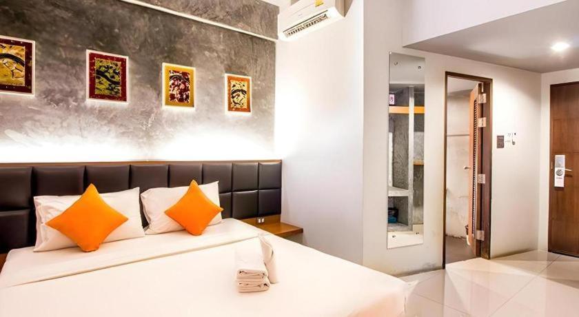 B2 Thippanate Boutique & Budget Hotel Chiang Mai Bagian luar foto