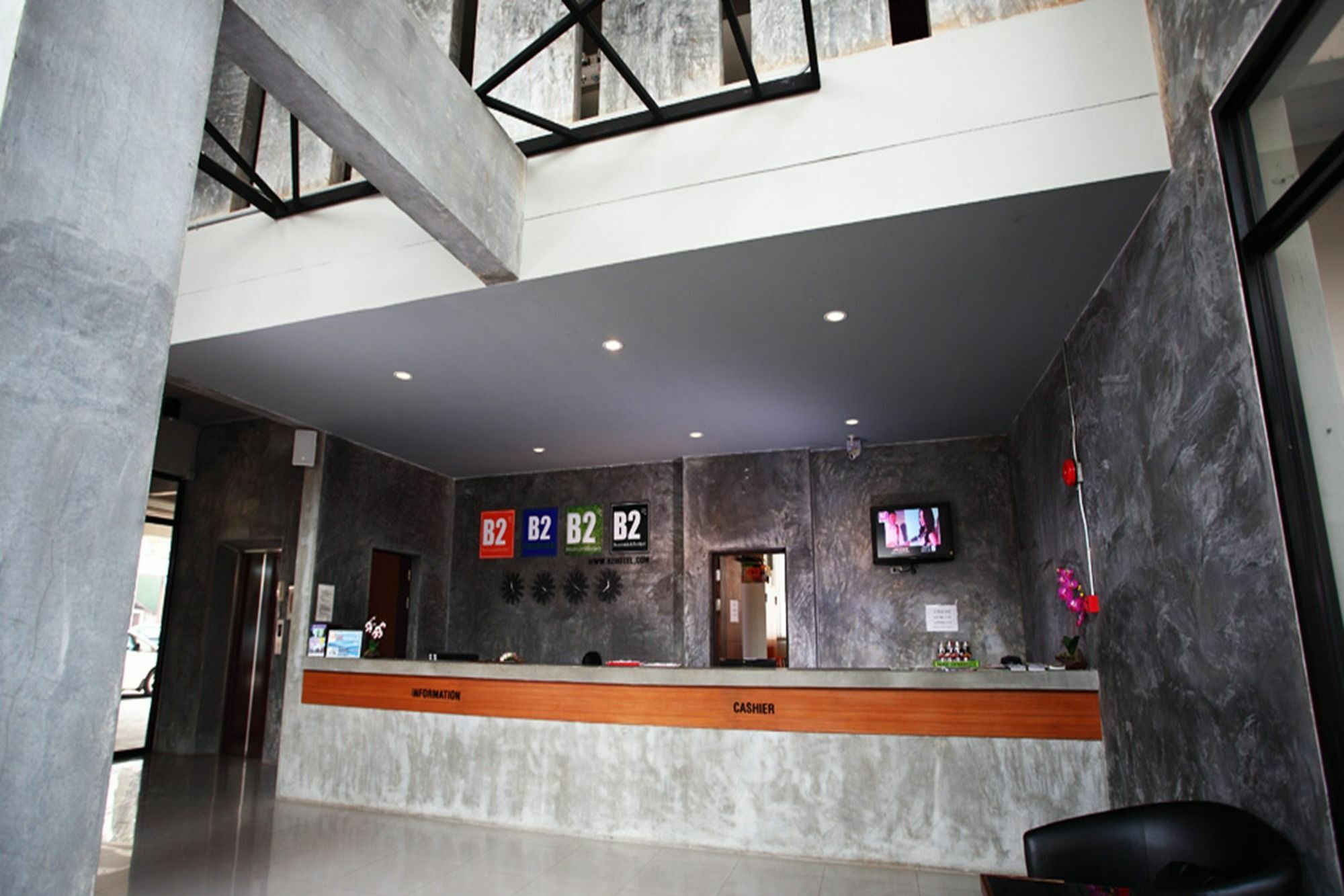 B2 Thippanate Boutique & Budget Hotel Chiang Mai Bagian luar foto